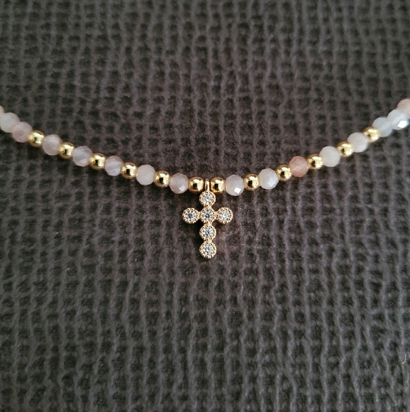 La Meno Sunstone☀️ Choker Necklace with Tiny Cross✝️ - NWT - Picture 12 of 16